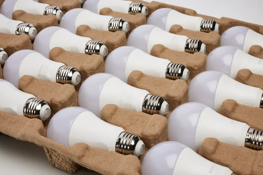 14 Watt A19 LED - Frost Finish - Medium Base - 1520 Lumens - Warm White - 120 Volt - 100-Pack - Image 6