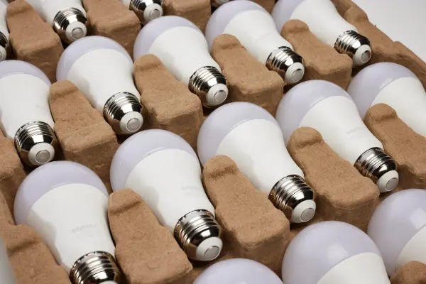 14 Watt A19 LED - Frost Finish - Medium Base - 1520 Lumens - Warm White - 120 Volt - 100-Pack - Image 7