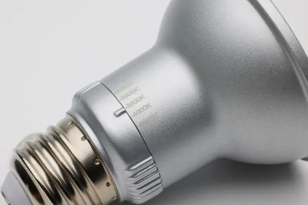 5.5 Watt PAR20 LED - Medium Base - Silver Finish - CCT Selectable - 120 Volt - 40 Degree Beam Angle - Image 2
