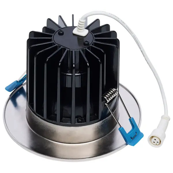 SATCO NUVO LED Architectural Downlights offer a high lumen output, making them ideal for high ceiling applications. With a 40-degree beam angle, these downlights provide ample illumination in residential, hospitality and retail applications. Choose from three wattages and five color temperatures at installation to create the desired ambient experience. Available in a variety of shapes and professional finishes. - alternate view