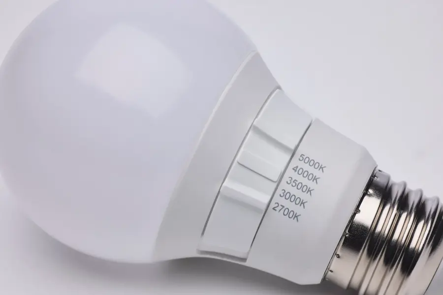 6 Watt A19 LED - 27K/3K/35K/4K/5K CCT Selectable - Medium Base - White Finish - 120 Volt - Image 3