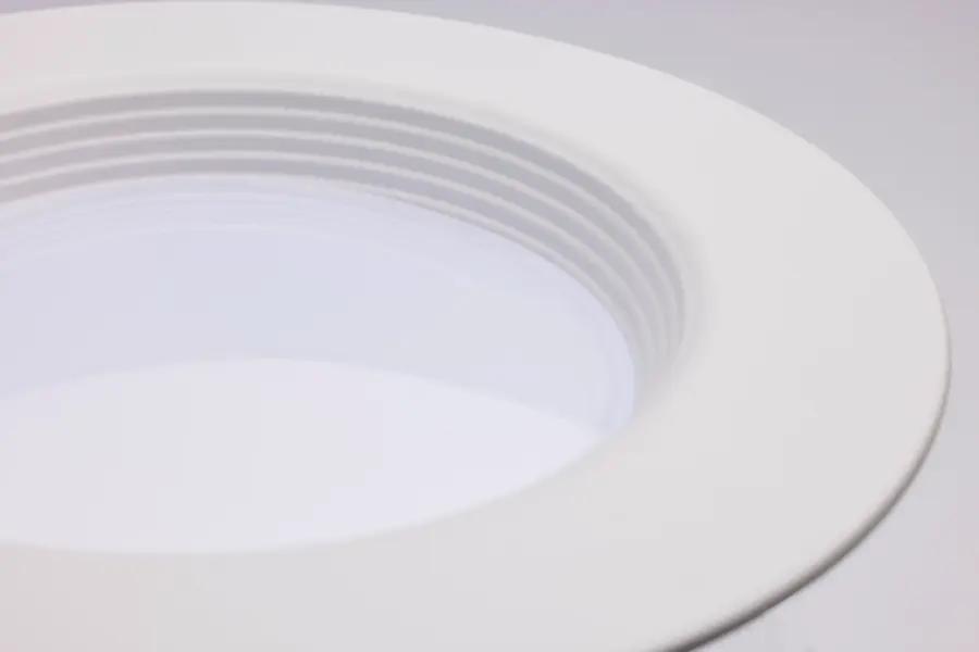 13.7 Watt LED Downlight Retrofit - 5-6 Inches - CCT Selectable - Round - White Finish - 120 Volt - Image 6