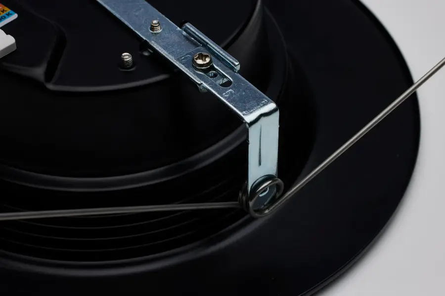 9 Watt - LED Downlight Retrofit - 5-6 Inch - CCT Selectable - 120 Volts - Black Finish - Image 7