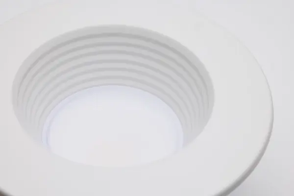 Field Selectable LED Downlight Retrofit - Deep Baffle - 5.8/7/9.5 Watts - 27K/30K/35K/40K/50K CCT - 4 Inch - Round Shape - White Finish - 120 Volts - Image 8