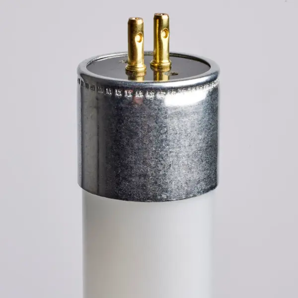 7 Watt T5 LED - Miniature bi-pin base - 4000K - 50000 Average rated hours - 700 Lumens - 120-277 Volt - Type B - Ballast Bypass - Double Ended Wiring - Image 3