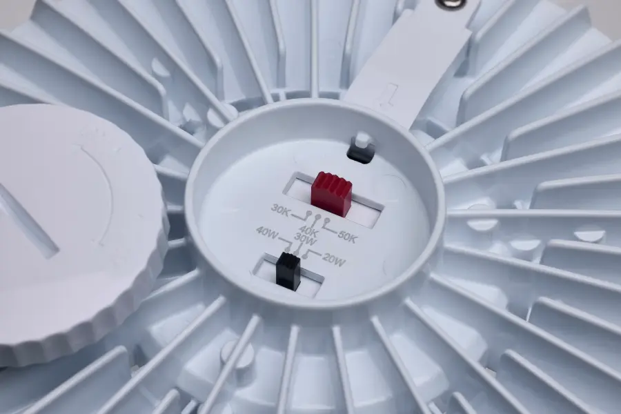 40/30/20 Watt LED HID Replacement - 3K/4K/5K CCT Selectable - Ballast Bypass - Medium Base - 120-277 Range Voltage - Image 9