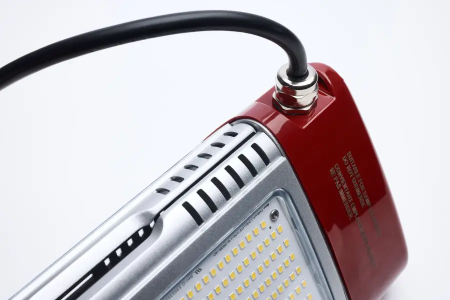30/70/100/120 Watt LED Work Light with Remote - 5000K CCT - Red Finish - 120 Volt - Image 12