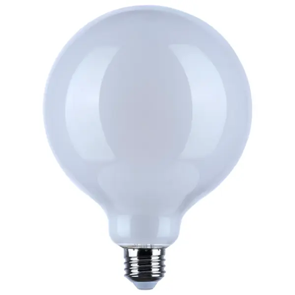 Satco's 6-watt LED lamp is traditional, yet contemporary with its sleek finish and energy saving LED technology. Elegantly illuminate any room in the house with this dimmable, globe shaped bulb. Sophisticated and modern, this lamp delivers 15,000 hours of warm white light.