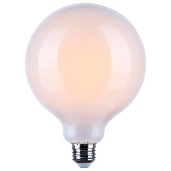 Satco's 6-watt LED lamp is traditional, yet contemporary with its sleek finish and energy saving LED technology. Elegantly illuminate any room in the house with this dimmable, globe shaped bulb. Sophisticated and modern, this lamp delivers 15,000 hours of warm white light. - alternate view