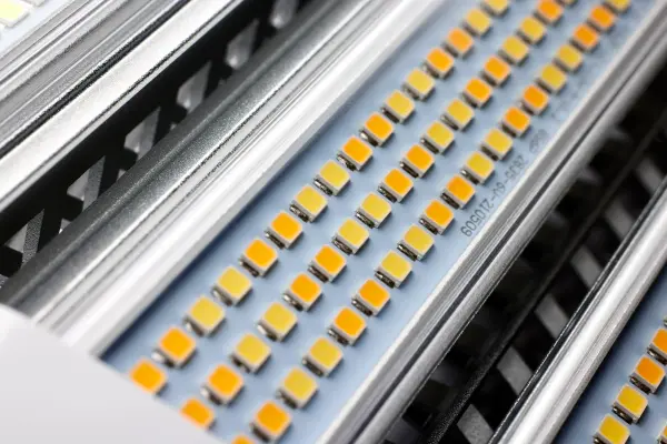 LED Shoe Box Lamp - 90/100/110 Wattage Selectable - 3K/4K/5K CCT Selectable - 120-277 Volt - White Finish - Image 11