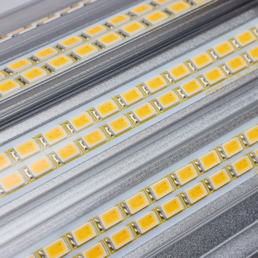 30 Watt LED Hi-lumen directional lamp for commercial fixture applications - 3000K - Mogul base - 100-277 Volt - Ballast bypass - Type B - Image 5