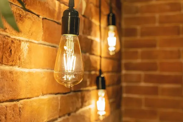 2.5 Watt ST19 LED Filament - Transparent Amber - Medium base - 2000K - 220 Lumens - 120 Volt - Image 10