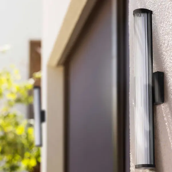 Rodara Integrated LED 17" Outdoor Wall Sconce in Matte Black - Image 3