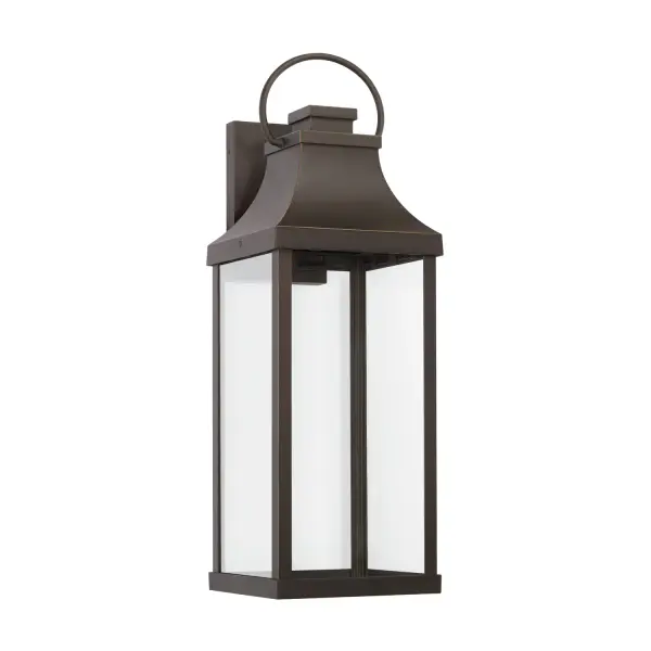 Classic Outdoor Lantern with Timeless Bronze Finish