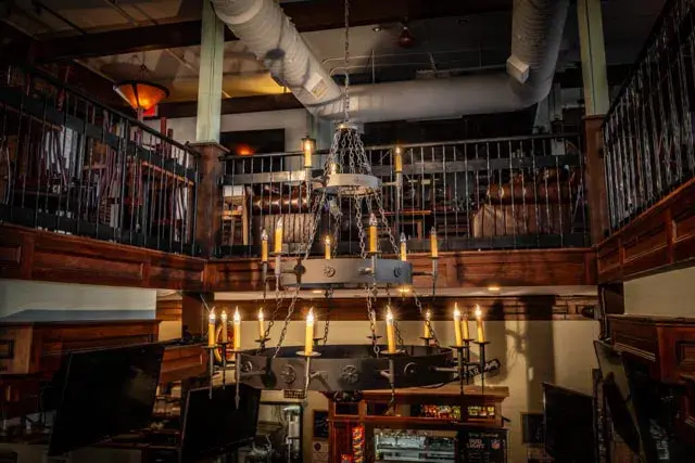 The Meyda Tiffany - Warwick by Meyda Lighting - Image 5