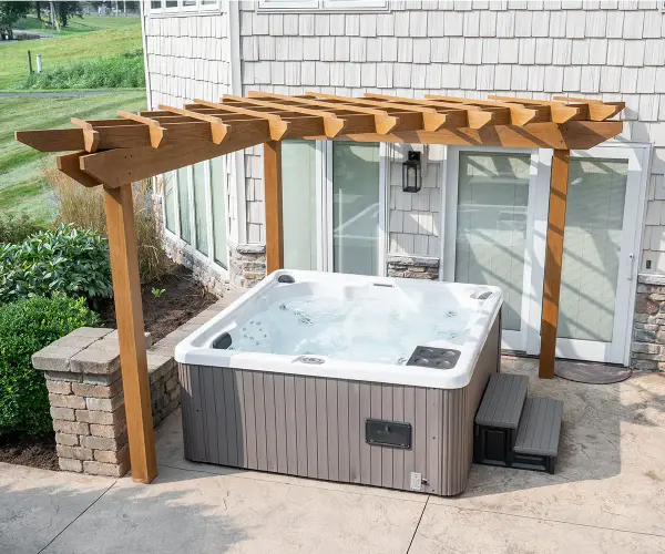 Dimensions: • 9' x 9' outside to outside of posts Features: • Great for any corner that needs defining or privacy • Classic ends on purlins • Easy to assemble Options: • Privacy walls Available Colors: • Cedartone, Mocha, and Stormcloud
