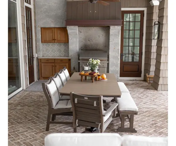 The perfect combination of style and comfort. Dimensions: 25½"W x 21½"D x 10⅛"H - alternate view