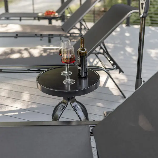 Dimensions: 18½"W x 18½"L x 19"H Features: • Aluminum metal for lightweight, easy to move furniture • Aluminum is low maintenance and can easily be cleaned with soapy water Item Codes: MET1819 - alternate view