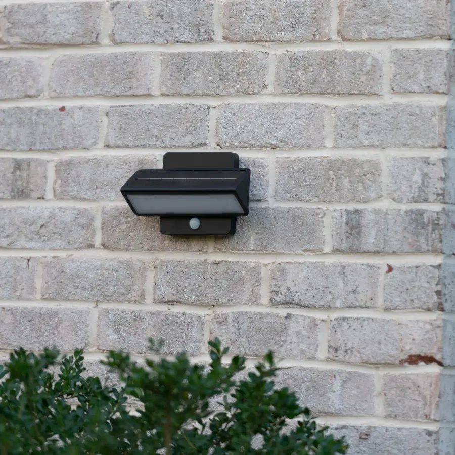 Architectural Solar Wall Accent Light with Motion Sensor - Image 3