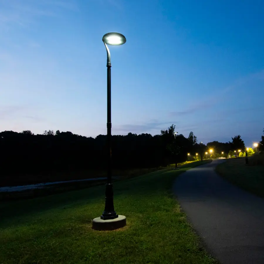 Modern Commercial Solar LED Post Light with Motion Sensor - Image 4