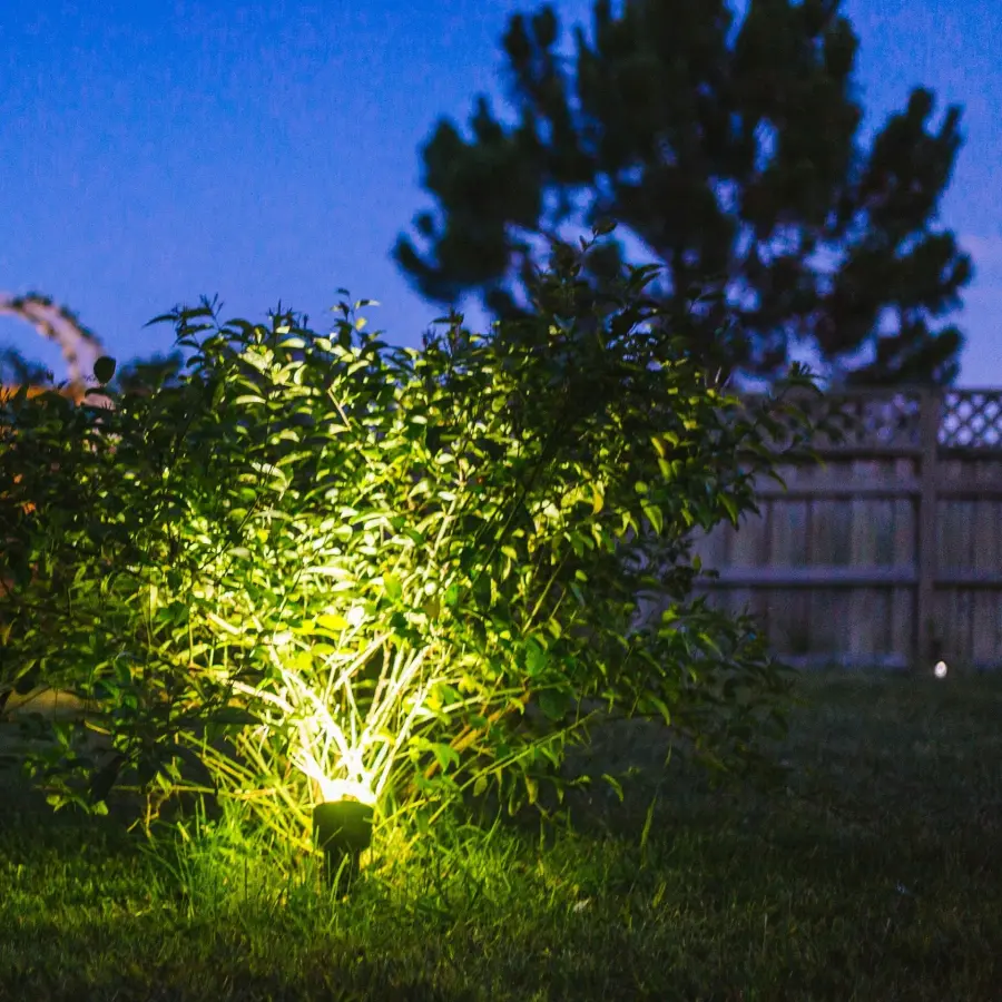 Progressive Solar LED Spotlight with Detachable Panel - Image 7