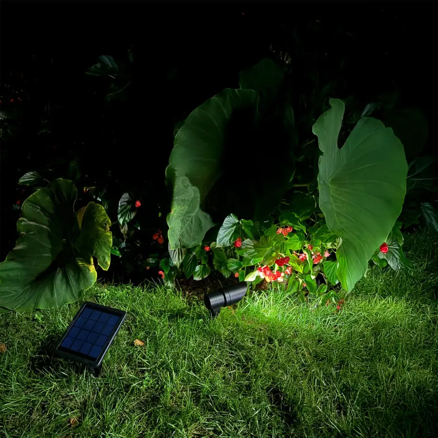 Tri-Color Progressive Outdoor Solar LED Spotlight - Image 8