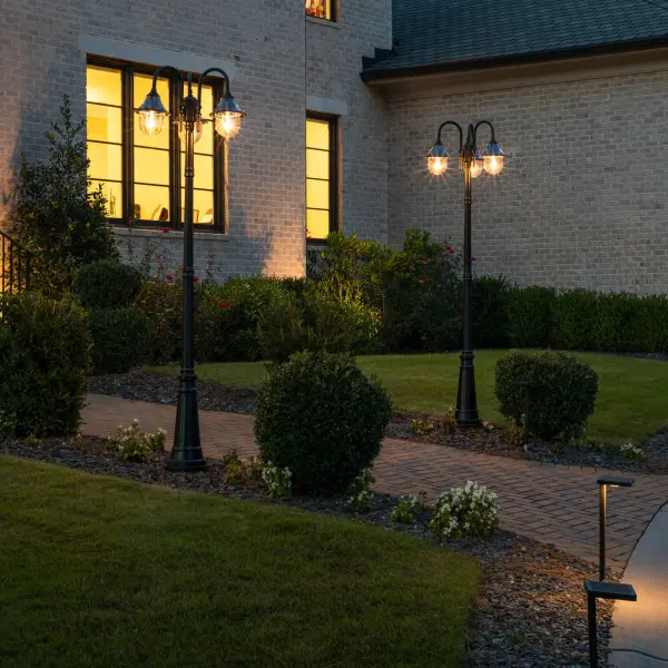 Orion Triple Head Solar Lamp Post - Image 9