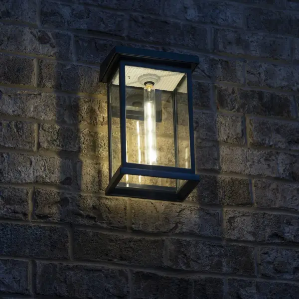 Eco-Friendly Solar Wall Light with Vintage Edison-Style Charm - Image 3