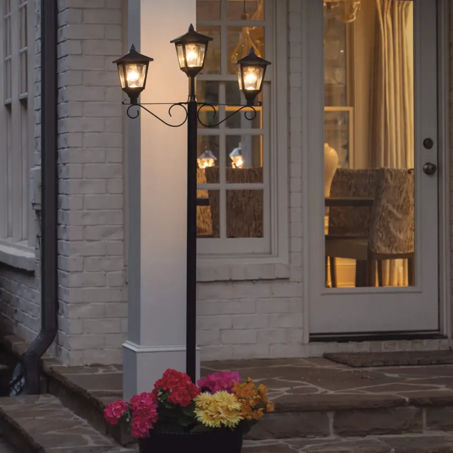 Triple Head Solar Lamp Post with Round Planter - Image 6
