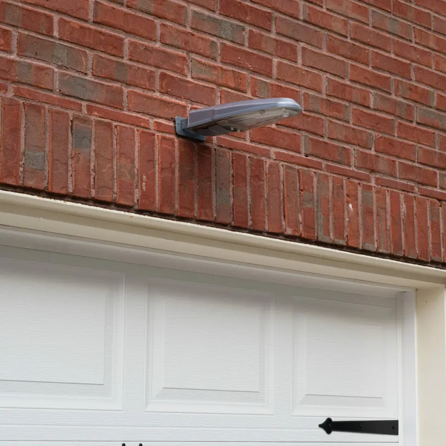 Gama Sonic Solar Yard Light with Motion Sensor - Image 6