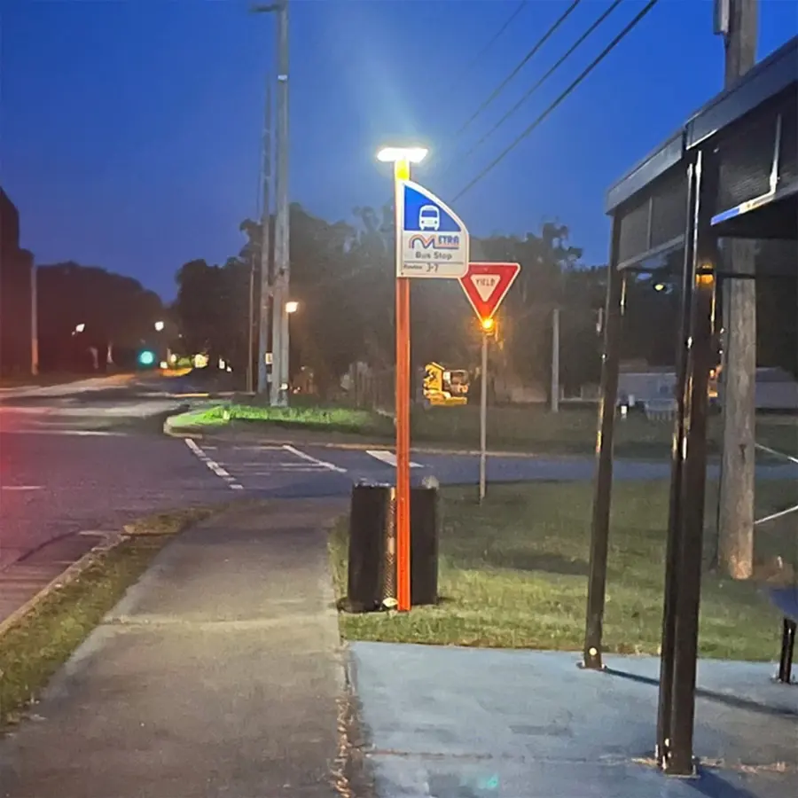 Contemporary Square Solar Post Light - Commercial Edition - Image 3