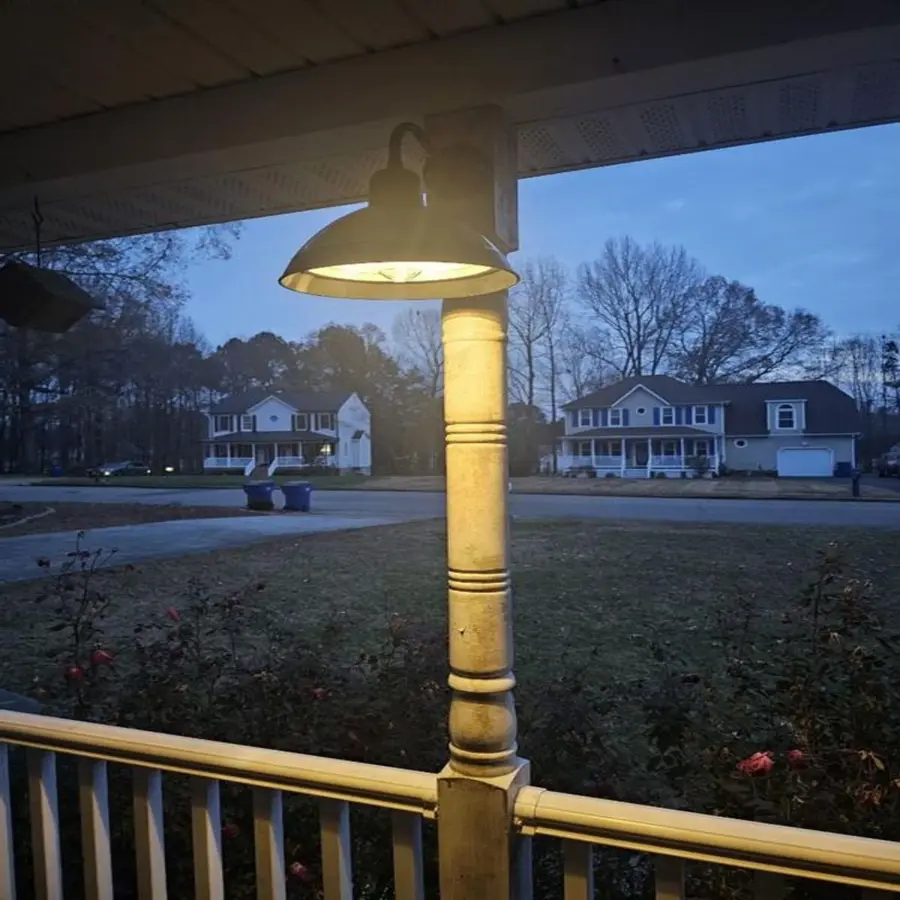 Carriage Solar Barn Wall Light - Image 3