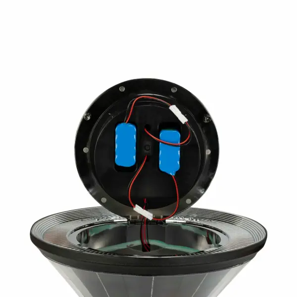 Denali Commercial Solar LED Post Light with Morph Technology - Image 4