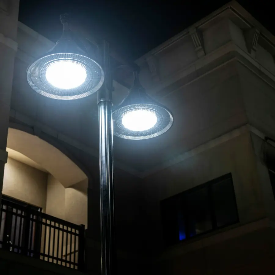 Denali Commercial Solar LED Post Light with Morph Technology - Image 6