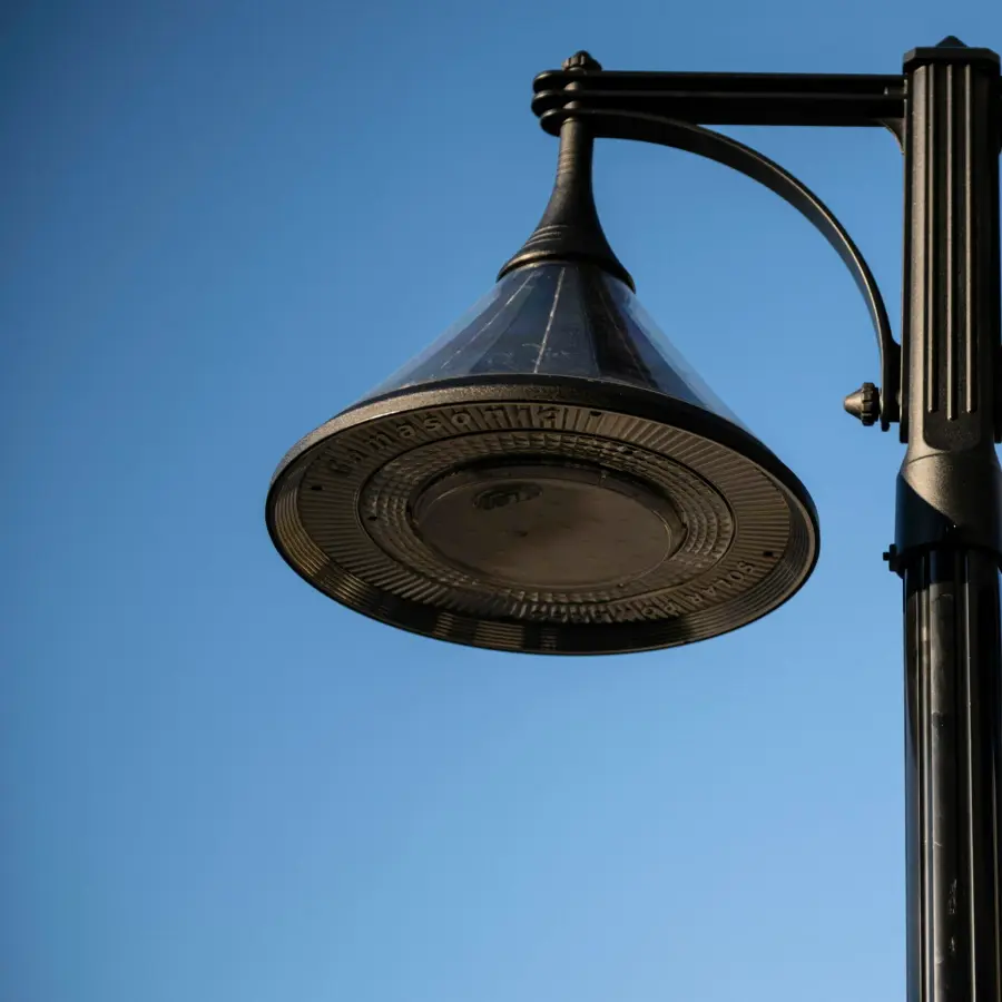 Denali Commercial Solar LED Post Light with Morph Technology - Image 9