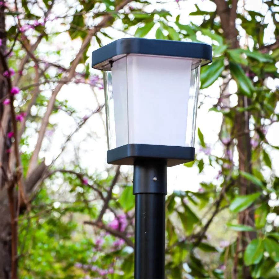 Halo Solar Post Light - 300 Lumen Dual-Color LED - Image 3