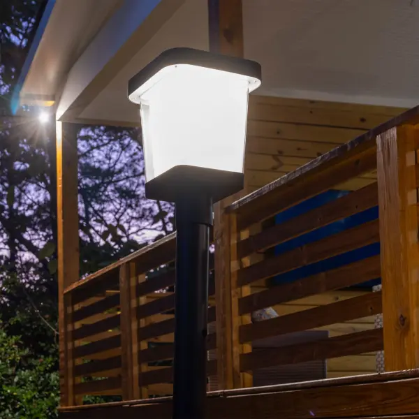 Halo Solar Post Light - 300 Lumen Dual-Color LED - Image 4