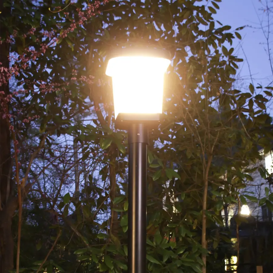 Halo Solar Post Light - 300 Lumen Dual-Color LED - Image 5