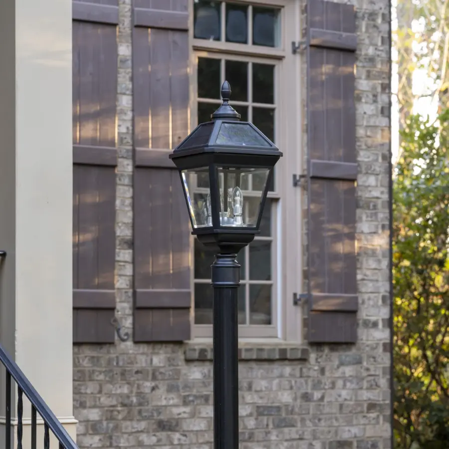 Imperial Trio Bulb Solar Post Light - Image 6