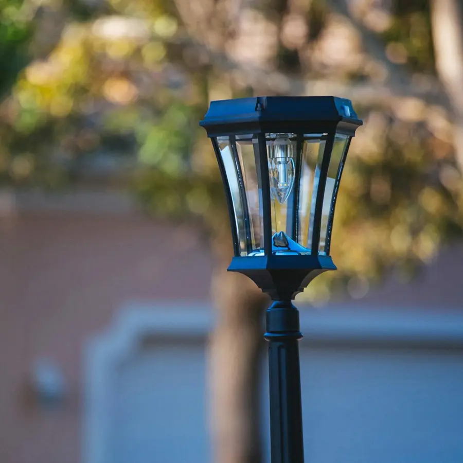 Victorian Bulb Solar Lamp Post with LED Light Bulb - Single Lamp - Image 6