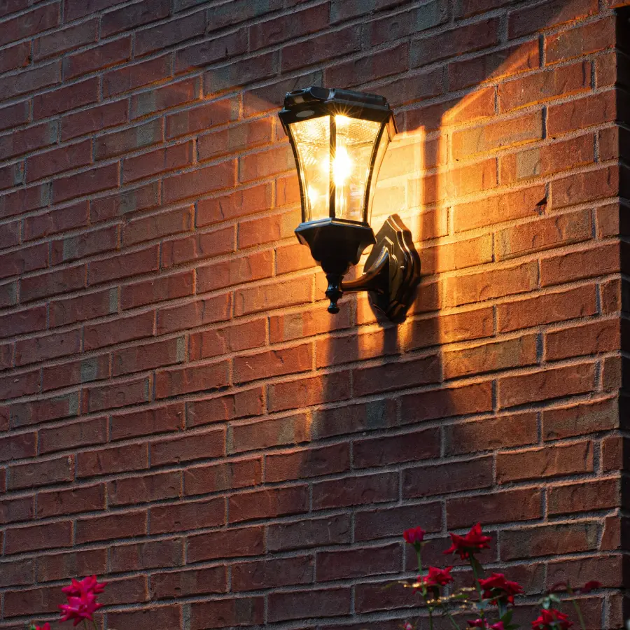 Victorian Bulb Solar Light with Motion Sensor - Image 2