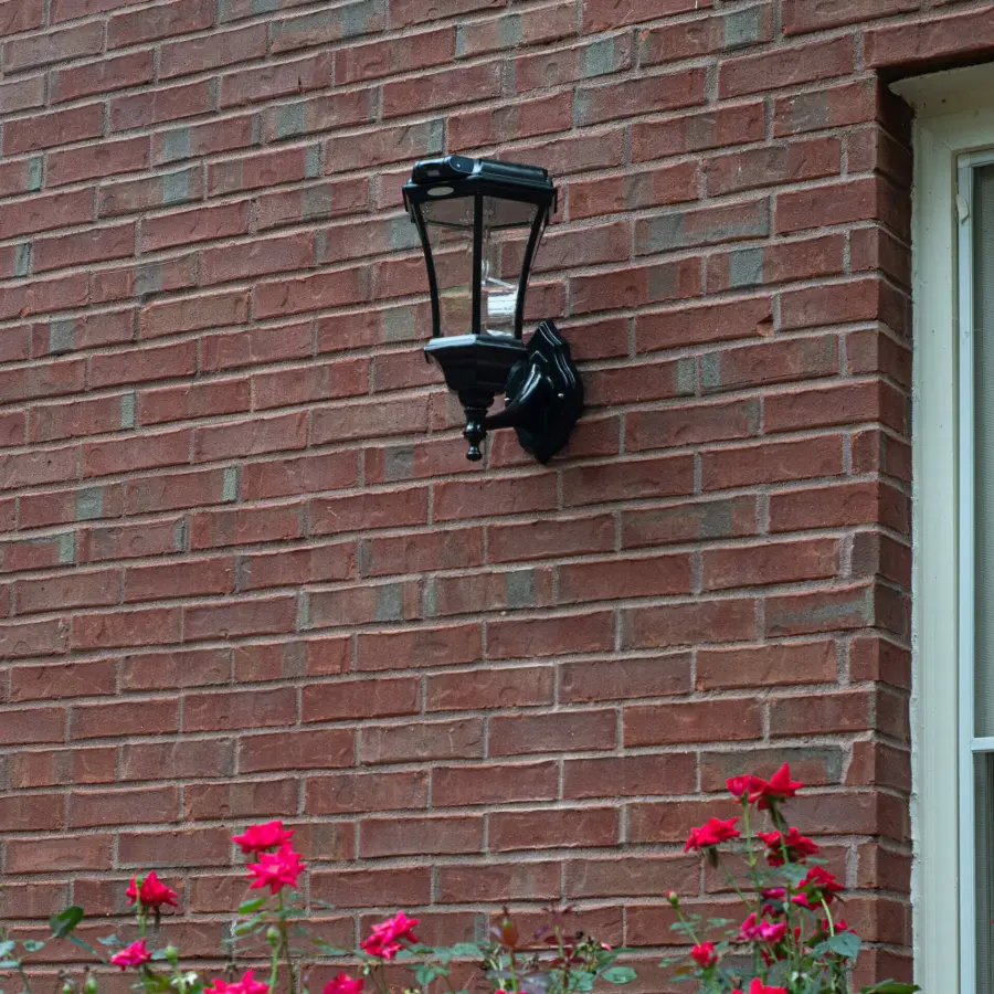 Victorian Bulb Solar Light with Motion Sensor - Image 3