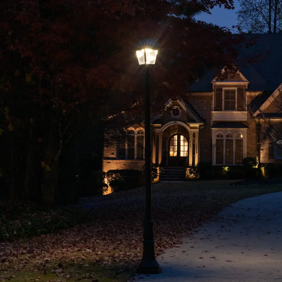 Imperial III Commercial Solar Post Light with Dual Color - Image 6