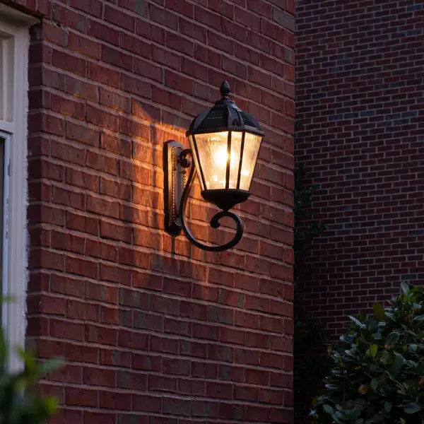 The Royal Bulb combines classic architectural styling with modern solar technology. Features 360-degree illumination at 150 lumens, weather-resistant cast aluminum construction, and runs up to 2 nights on a full charge with no wiring required. - alternate view