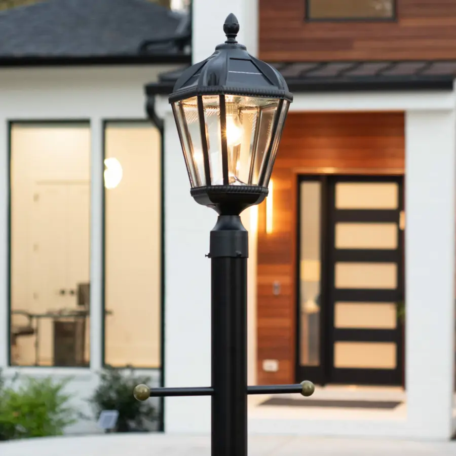 Royal Bulb Solar Post Light with GS Solar LED Bulb - Image 11