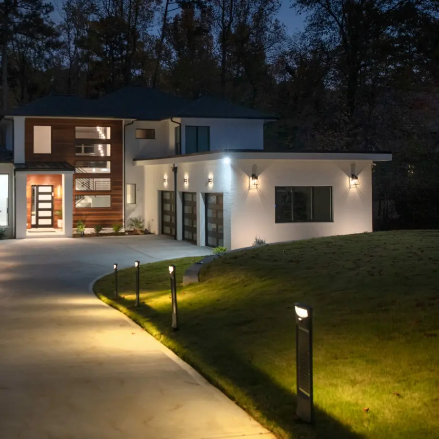 Solar Pillar Commercial Bollard - Image 3