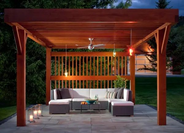 The Ball 52" ceiling fan combines modern aesthetics with reliable AC motor performance. Its clean lines and 52-inch blade span make it ideal for medium-sized rooms, offering efficient air circulation with a minimalist design.