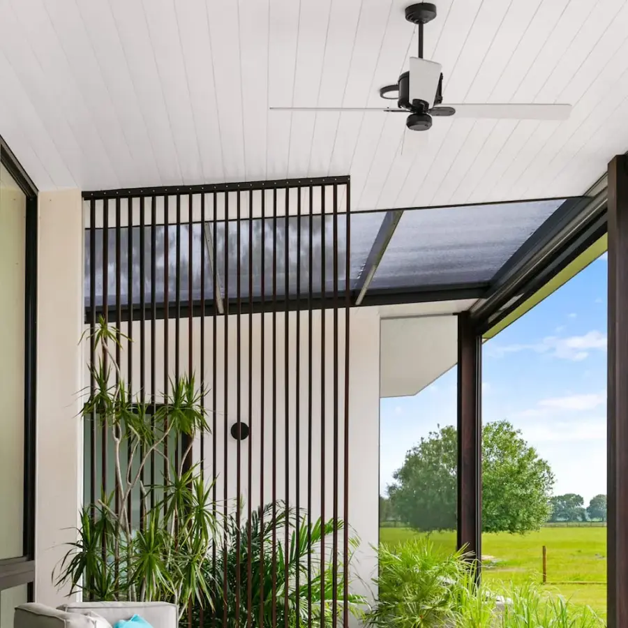 Energy-Efficient Industrial Style Fan with DC Motor Technology - Image 8