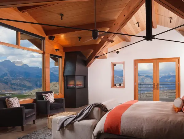 The Lapa 50" combines contemporary design with reliable AC motor technology, making it an ideal choice for medium to large rooms. Its standard mount configuration offers straightforward installation. - alternate view