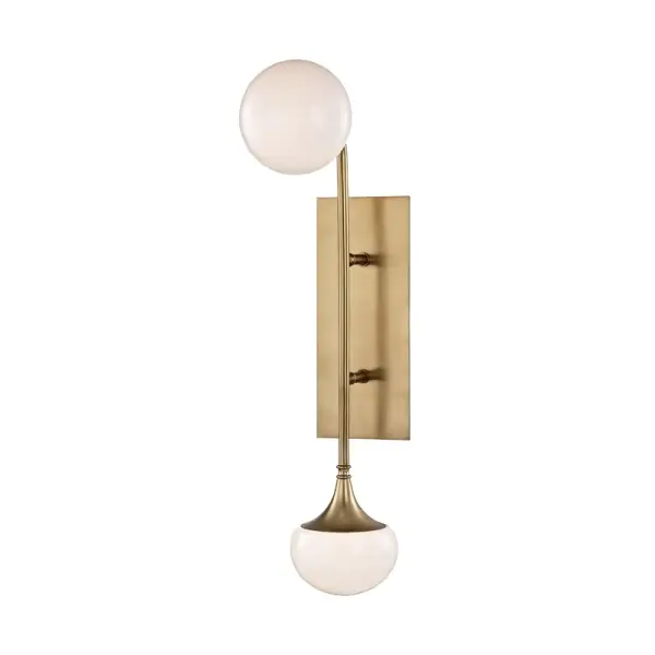 The Fleming LED Wall Sconce combines contemporary design with practical LED technology. Its vertical profile and aged brass finish add warmth and sophistication to bathrooms, hallways, and bedrooms.
